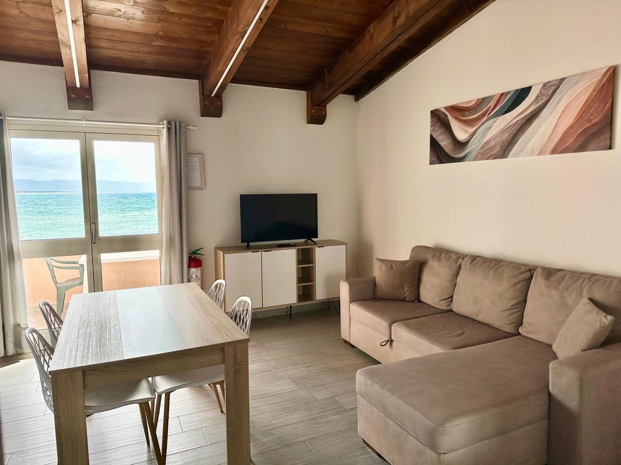 Approdo Apartments Isola Rossa Extérieur photo